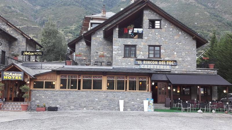 San Anton Benasque Hotel Ngoại thất bức ảnh